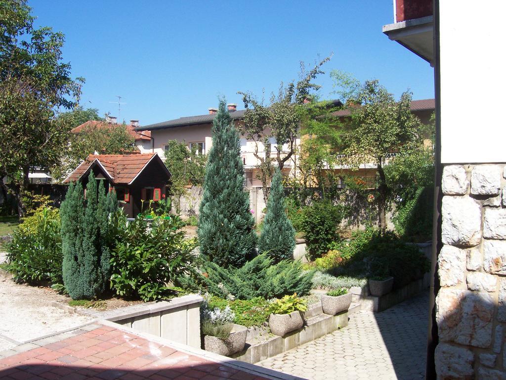 Family Guesthouse Greenslo Ljubljana Buitenkant foto